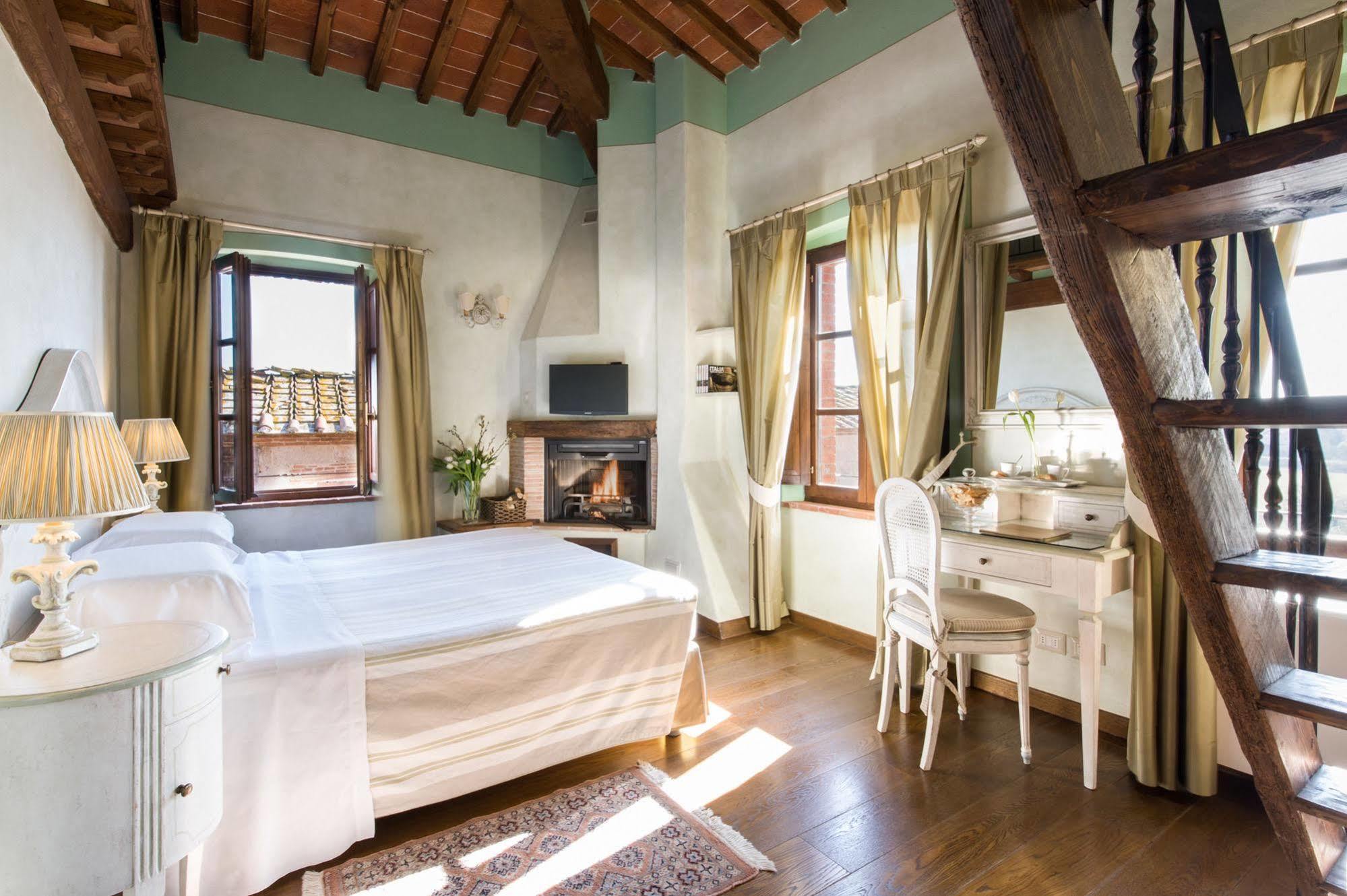Relais La Leopoldina Hotel Bettolle Buitenkant foto